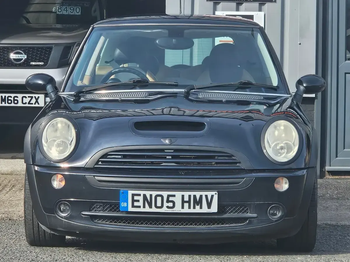 Used Mini ONE Hatch 90 HP (66 kW) 2005 Black Hatchback