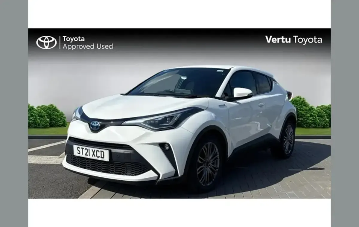 Used Toyota C-HR 122 HP (89 kW) 2021 White SUV