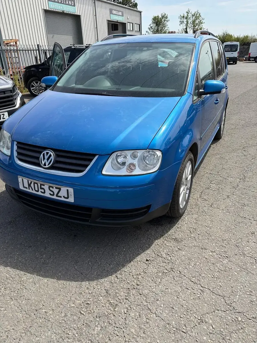 Used VW Touran SE 2005 Blue MPV