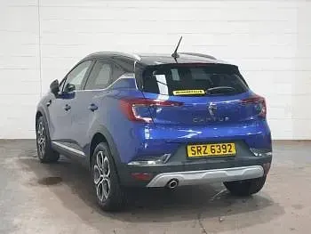 Used Renault Captur Version S 140 HP (102 kW) 2021 Blue/black SUV