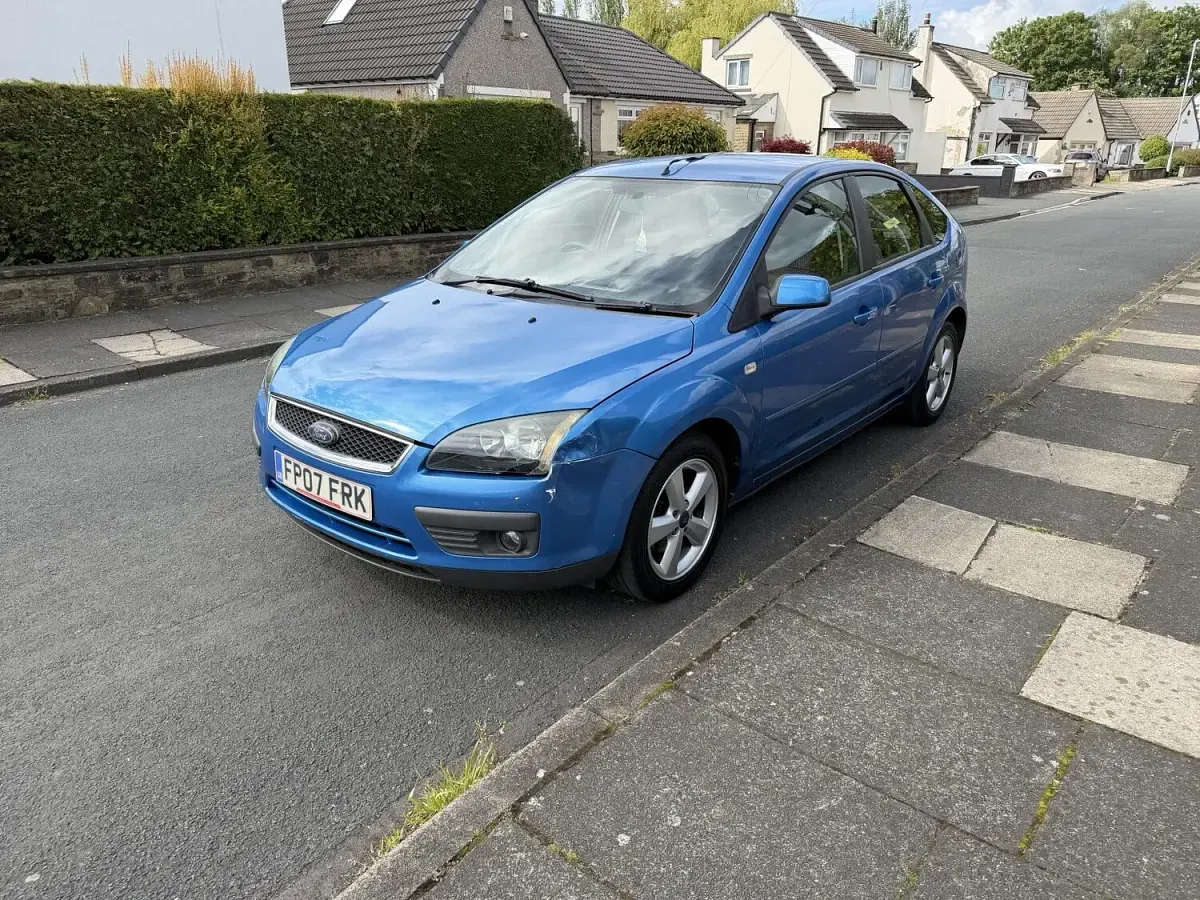 Used Ford Focus Zetec 2007 Blue Hatchback