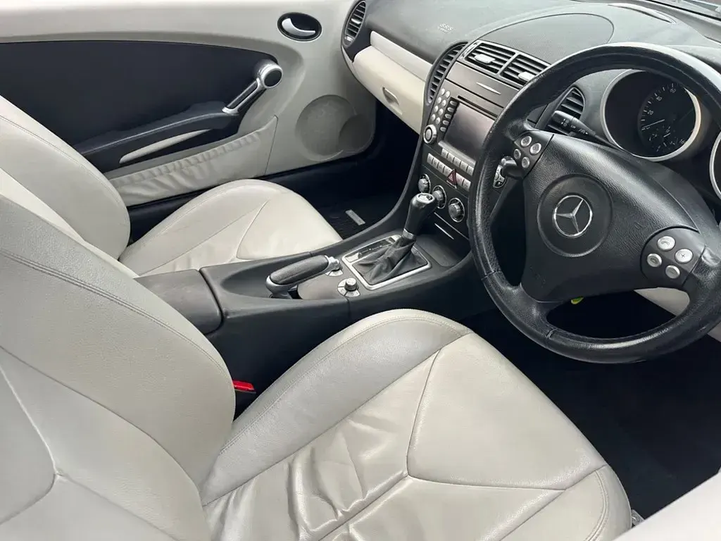 Used Mercedes SLK350 272 HP (200 kW) 2005 Blue Cabriolet