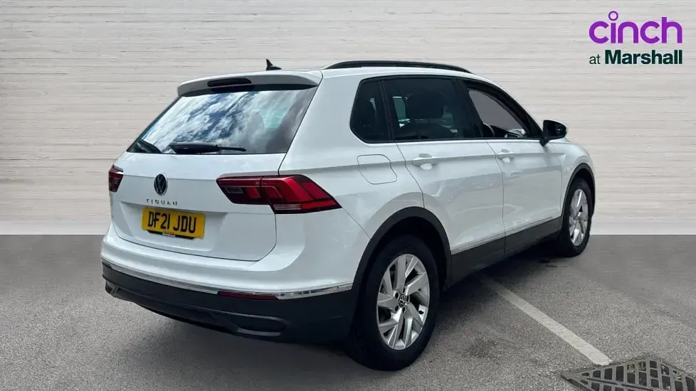 Begagnad VW Tiguan Life 150 HK (110 kW) 2021 Vit SUV
