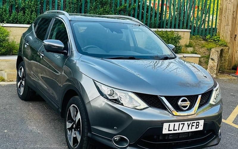Used Nissan Qashqai N-Connecta 116 HP (85 kW) 2017 SUV