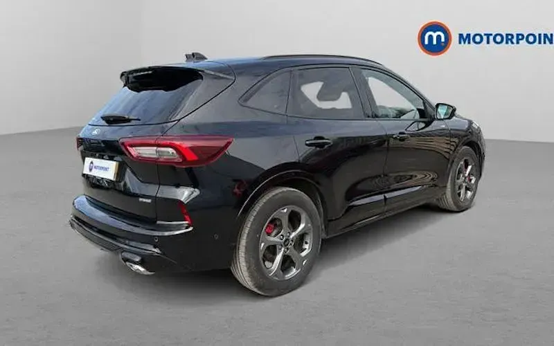 Second-hand Ford Kuga ST-Line 183 CP (134 kW) 2025 Negru SUV