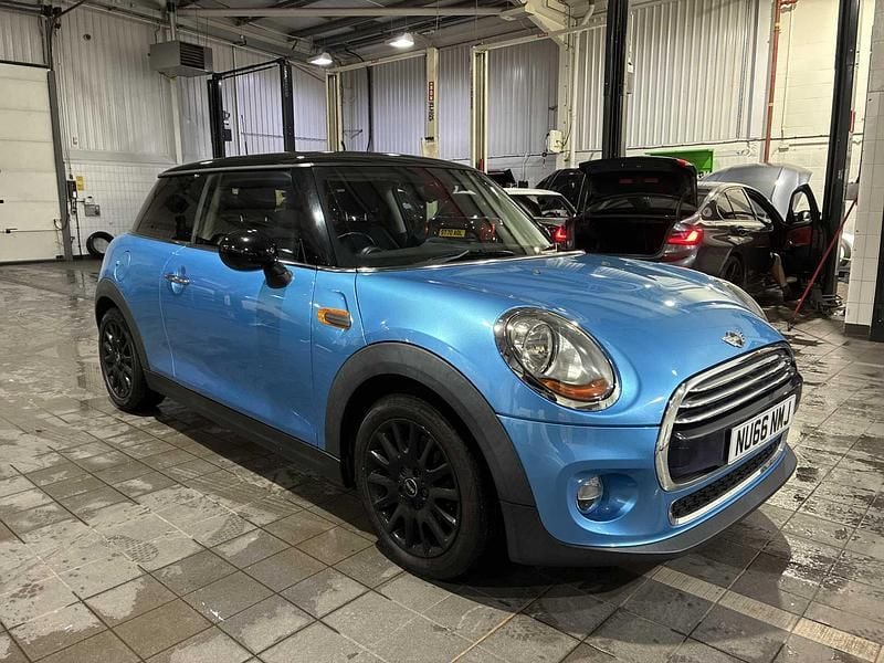 Blue Used 2016 Mini Cooper Hatch Hatchback | £8,167 (Super price) - Image 1/4