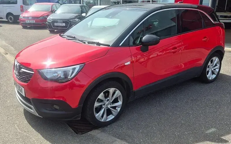 Used Vauxhall Crossland X 82 HP (60 kW) 2018 Red SUV