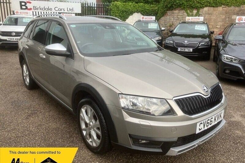 Used 2016 Skoda Octavia Scout Scout 4x4 Estate | £16,295 (Expensive) - Image 1/1