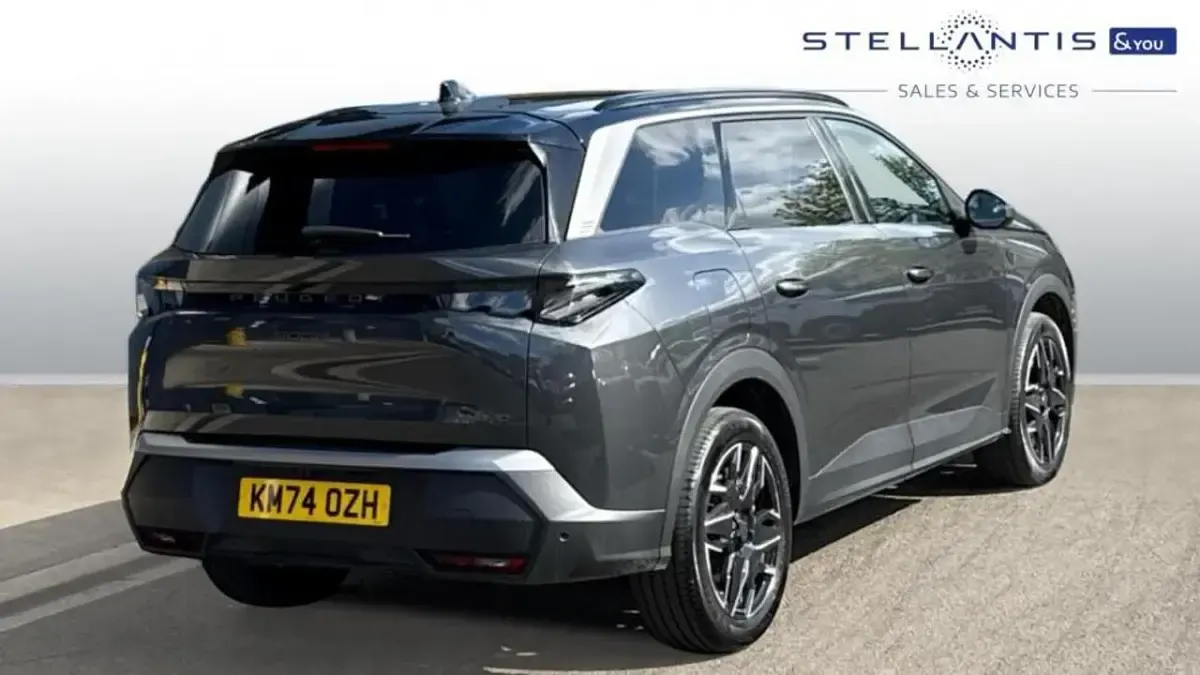 Used Peugeot 5008 GT 134 HP (98 kW) 2024 Grey SUV