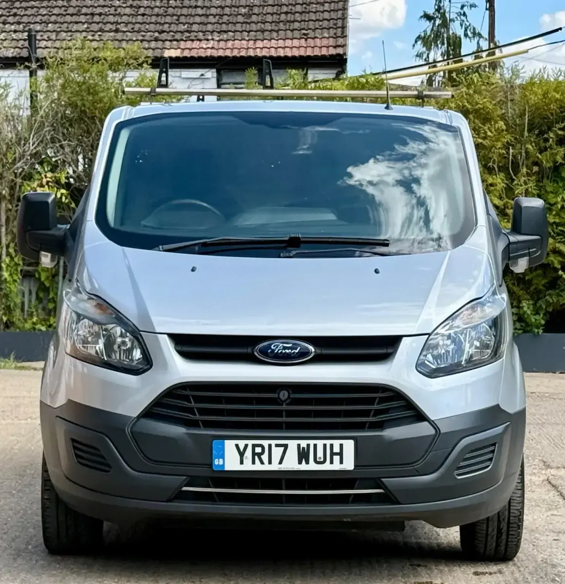 Used Ford Transit Custom 105 HP (77 kW) 2017 Silver Van