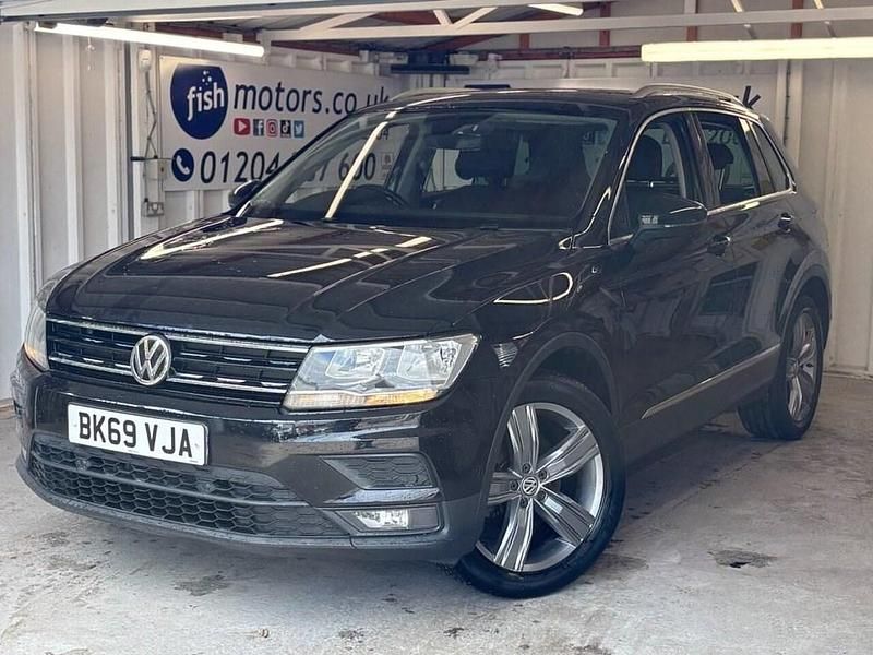 Black Used 2019 VW Tiguan Match SUV | £11,490 (Fair price) - Image 1/3