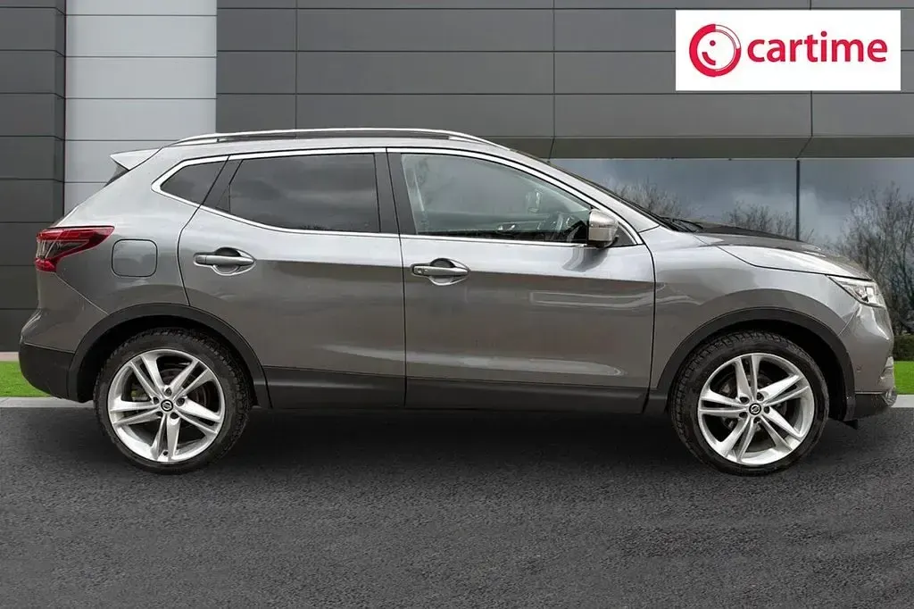 Used Nissan Qashqai N-Motion 140 HP (102 kW) 2019 Grey SUV