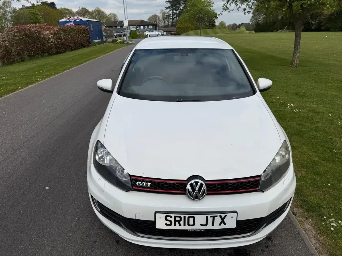 Used VW Golf VI GTI 270 HP (198 kW) 2010 White Hatchback