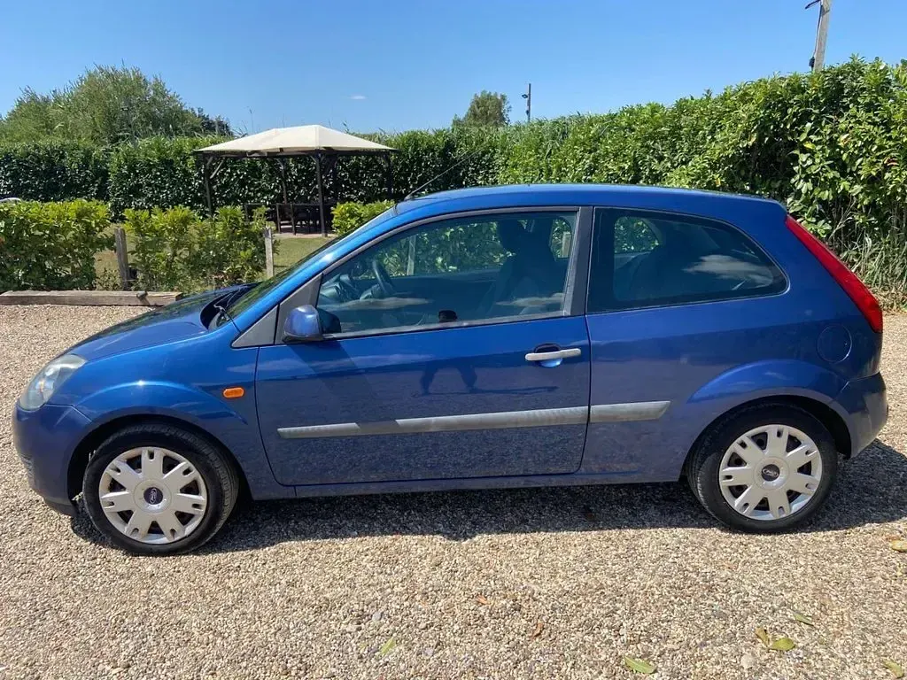 Used Ford Fiesta Style 75 HP (55 kW) 2007 Blue Hatchback