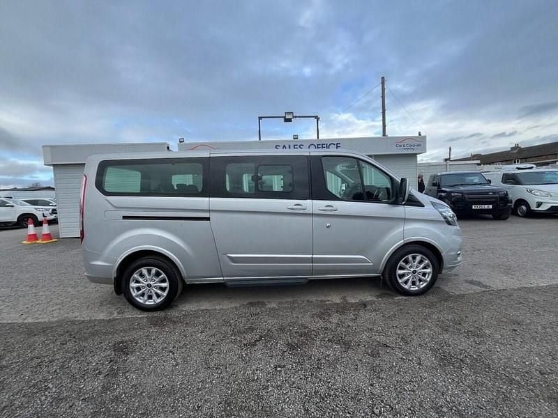 Used Ford Tourneo Custom Titanium 130 HP (95 kW) 2022 Silver Van