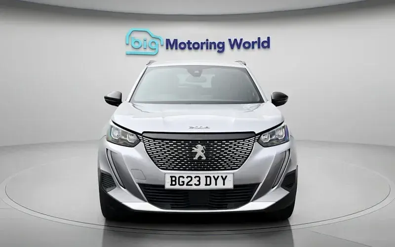 Used Peugeot 2008 Allure+ 131 HP (96 kW) 2023 Grey SUV