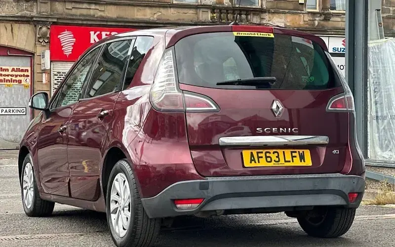 Used Renault Scénic III Dynamique 110 HP (80 kW) 2015 Estate