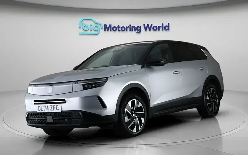 Used Vauxhall Grandland X Ultimate 136 HP (100 kW) 2025 Silver SUV