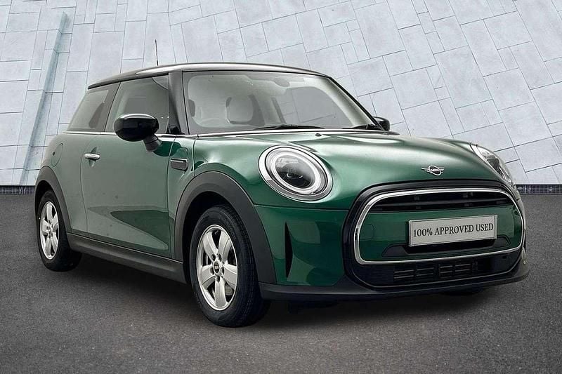 Green Used 2022 Mini Cooper Classic Hatchback | £17,800 (Good price) - Image 1/4