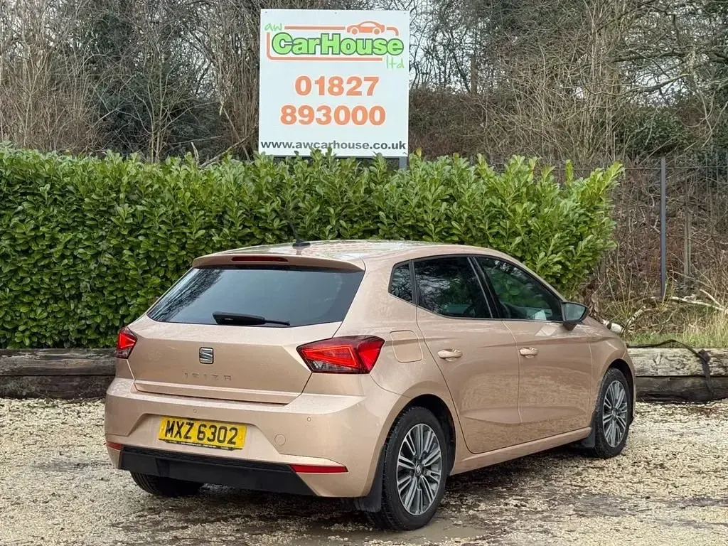 Usado Seat Ibiza XCELLENCE 95 HP (69 kW) 2018 Dourado Citadino