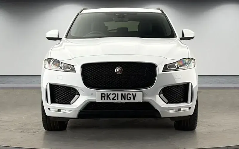Second-hand Jaguar F-Pace Chequered Flag 250 CP (183 kW) 2020 Alb SUV