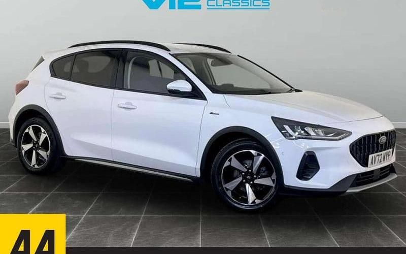 White Used 2023 Ford Focus Active Hatchback | £13,495 (Good price) - Image 1/2