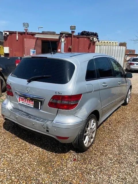Used Mercedes B200 2008 Silver MPV