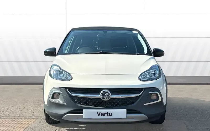 Used Vauxhall Adam Rocks Rocks 87 HP (63 kW) 2017 White Hatchback