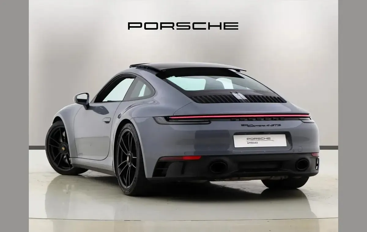 Usado Porsche 911 472 HP (347 kW) 2024 Cinzento Coupé