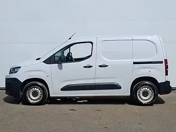 Used Citroën Berlingo 100 HP (73 kW) 2024 White MPV