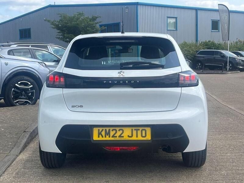 White Used 2022 Peugeot 208 Active Premium Hatchback | £15,995 (Fair price) - Image 1/2
