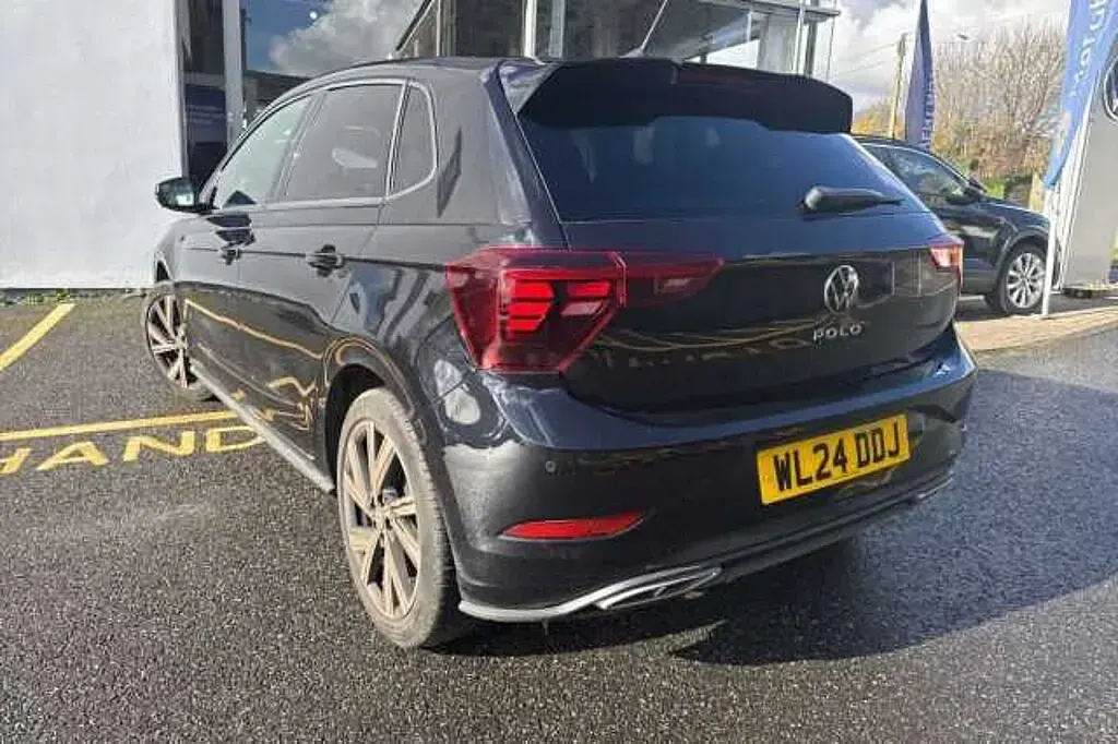 Used VW Polo R-line 95 HP (69 kW) 2024 Black Hatchback