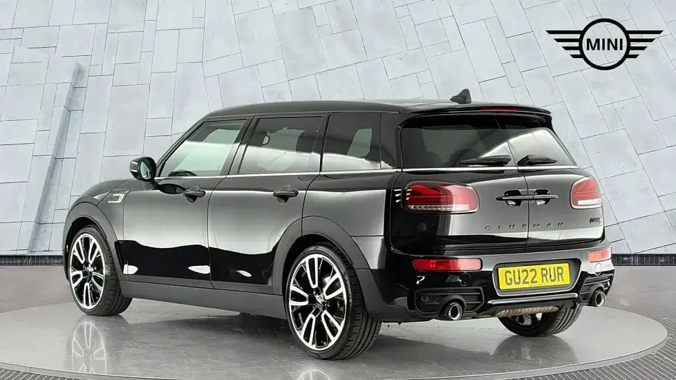 Used Mini Cooper S Clubman Sport 176 HP (129 kW) 2022 Black Estate