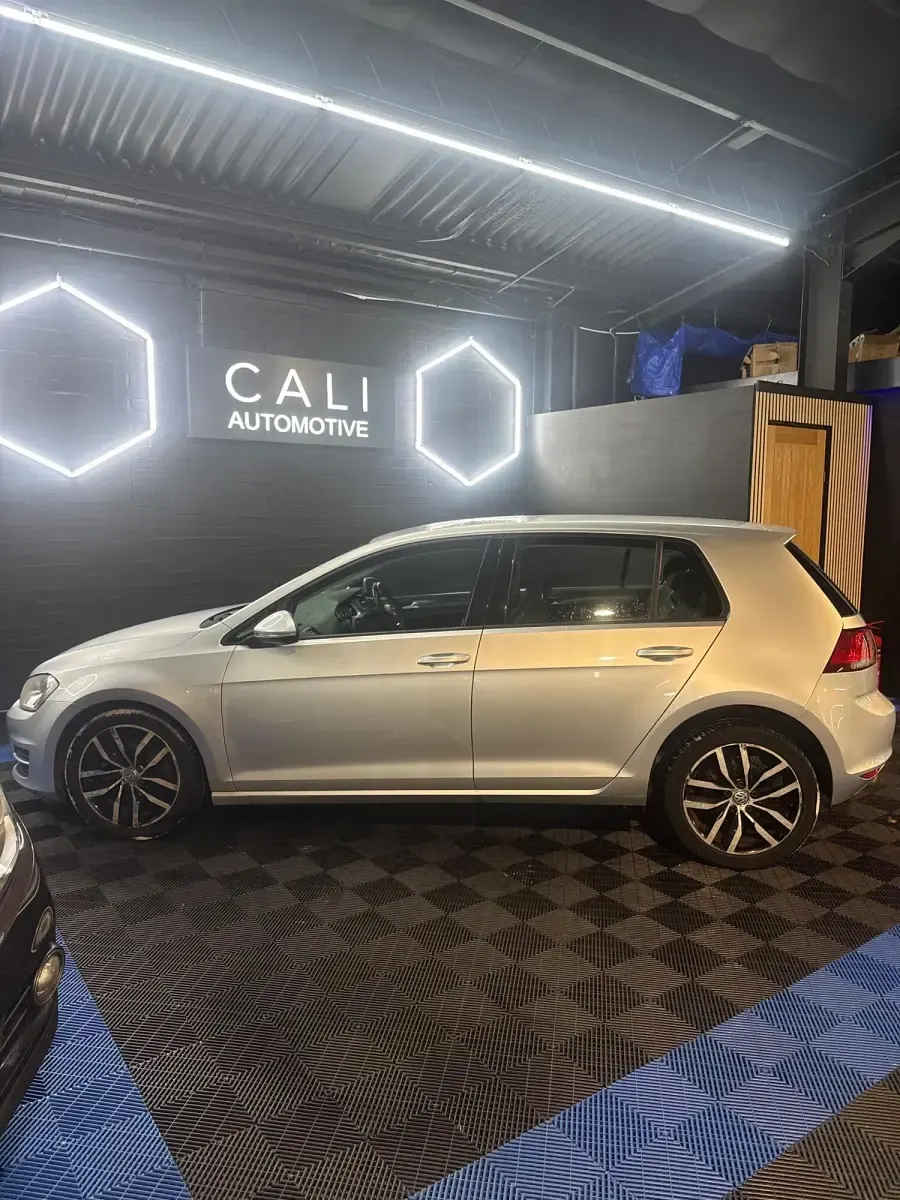 Used VW Golf VII SE 105 HP (77 kW) 2013 Silver Hatchback