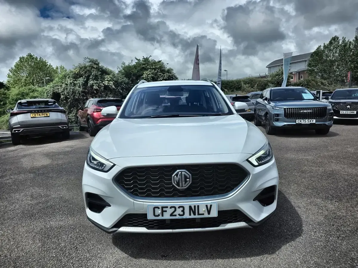 Used MG ZS Excite 106 HP (77 kW) 2023 White SUV