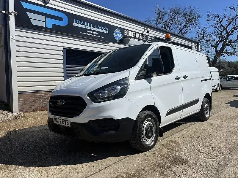 Used Ford Transit Custom 105 HP (77 kW) 2022 White Van