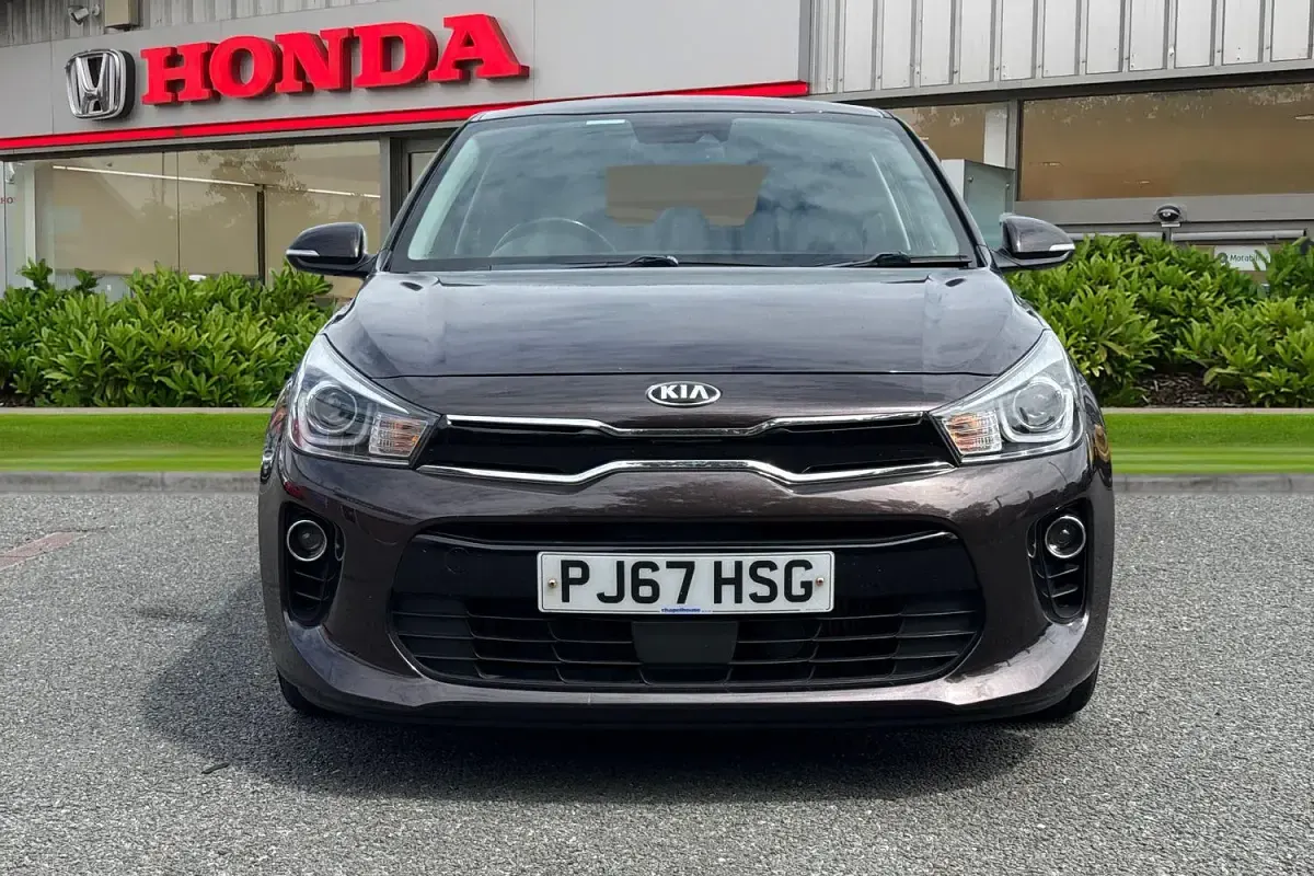 Used Kia Rio 2017 Brown Hatchback