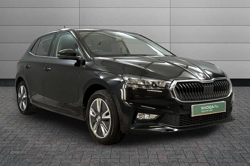 Black magic pearl effect Used 2023 Skoda Fabia SE L Hatchback | £15,250 (Fair price) - Image 1/4