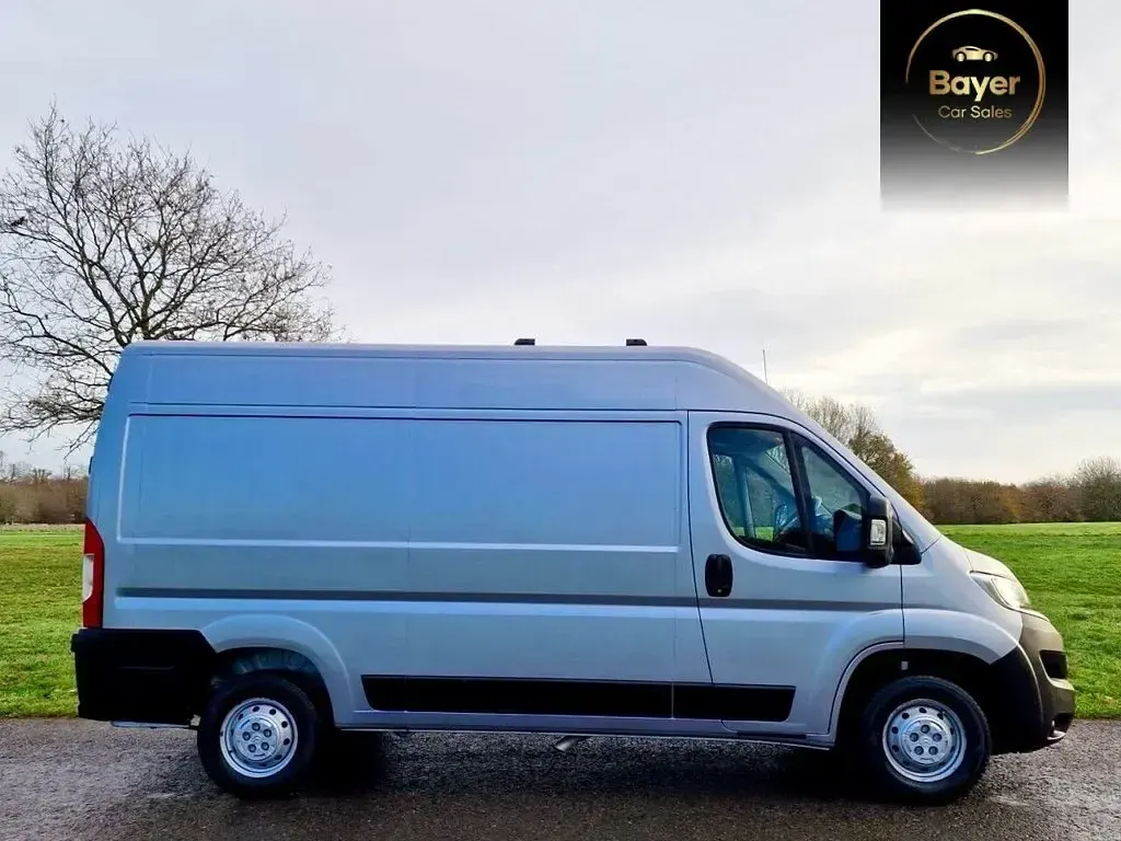 Used Citroën Relay 140 HP (102 kW) 2019 Grey Van