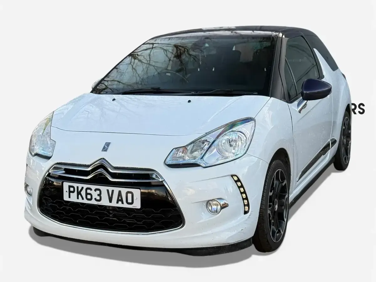 Used Citroën DS3 120 HP (88 kW) 2013 White Hatchback
