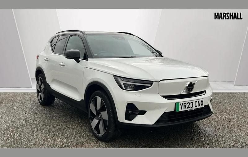 White Used 2023 Volvo XC40 Ultimate SUV | £25,780 (Good price) - Image 1/4