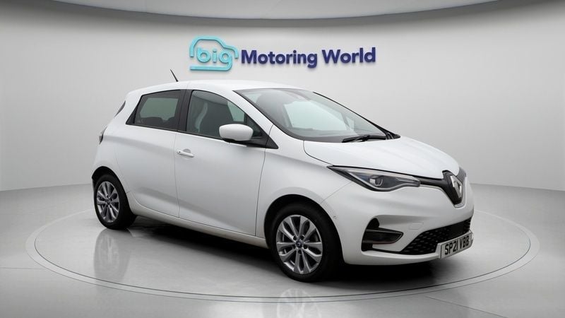 Used 2020 Renault Rapid GT-Line Hatchback | £9,800 (Fair price) - Image 1/4