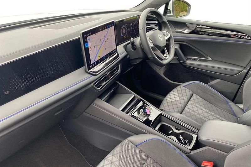 Used VW Tiguan R-line 150 HP (110 kW) 2025 Pure white SUV