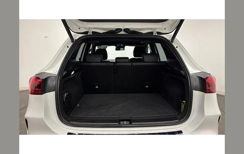 Used Mercedes GLA200 Executive 161 HP (118 kW) 2025 White SUV