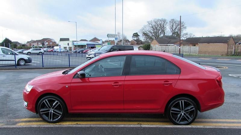 Used Skoda Rapid Sport 105 HP (77 kW) 2015 Red Hatchback