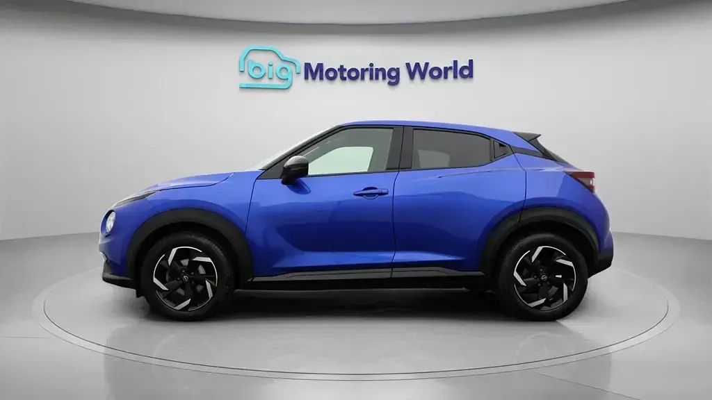 Used Nissan Juke N-Connecta 114 HP (83 kW) 2023 Blue SUV