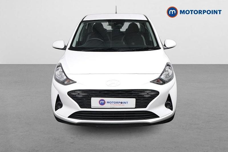 Used Hyundai i10 Advanced 63 HP (46 kW) 2025 White Hatchback