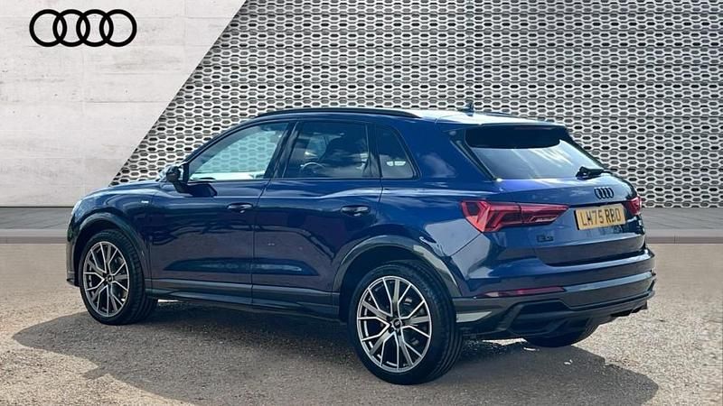 Begagnad Audi Q3 Black Edition 150 HK (110 kW) 2025 Blå SUV