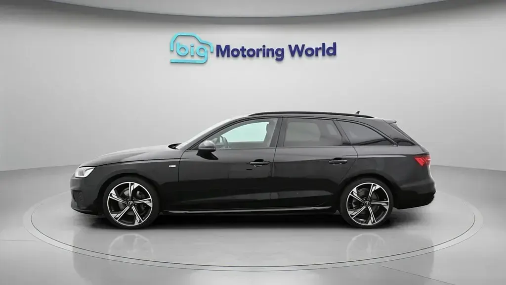 Used Audi A4 Black Edition 150 HP (110 kW) 2022 Black Estate