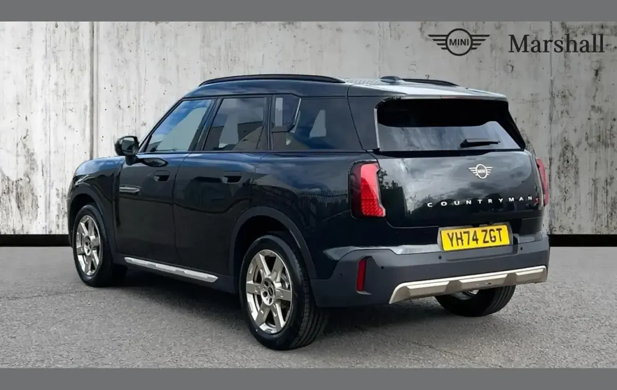 Used Mini Countryman Exclusive 214 HP (157 kW) 2024 Black SUV
